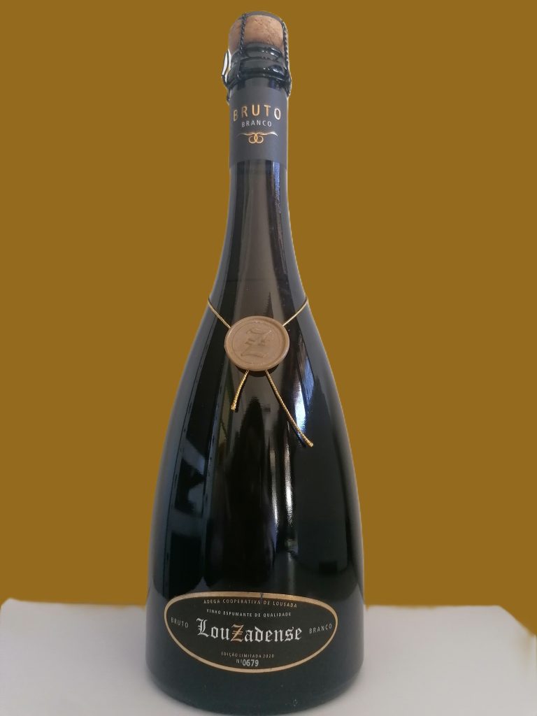 Vinho Espumante "O Louzadense"