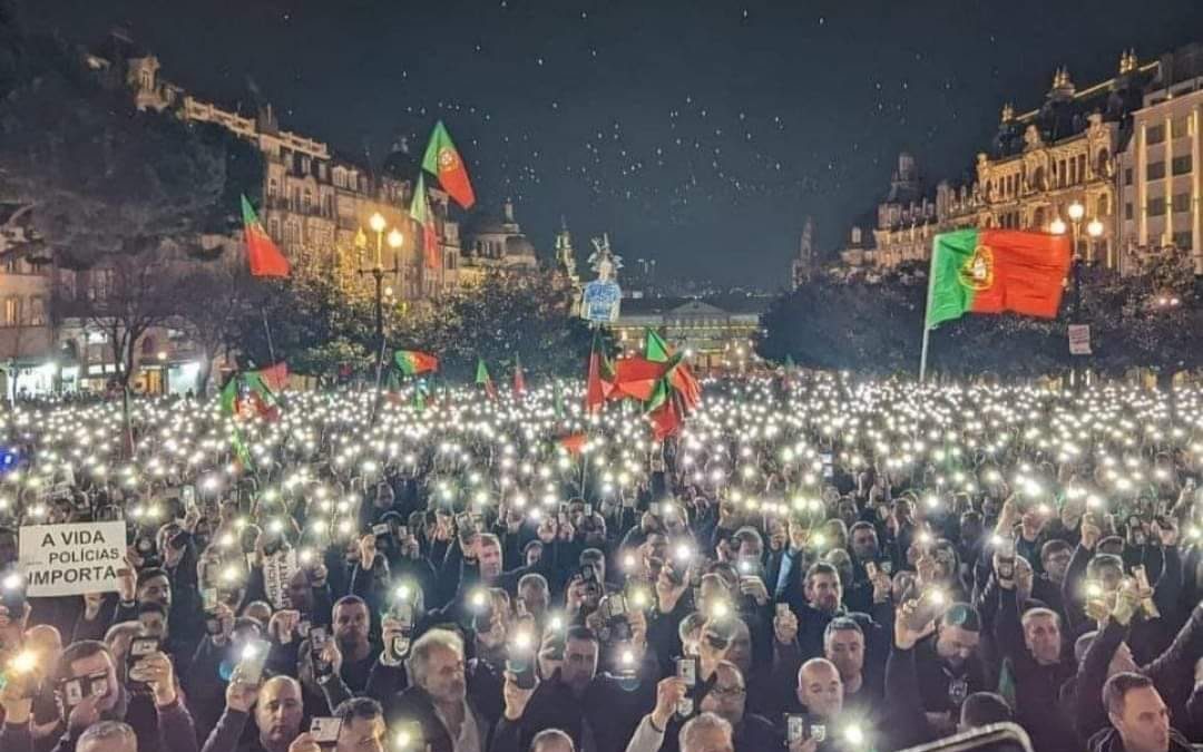 Polícias e guardas manifestam-se por melhor suplemento salarial