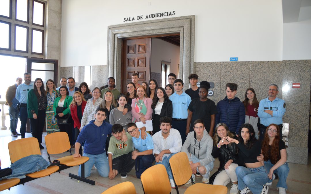 Violência no namoro preocupa encarregados de educação e professores