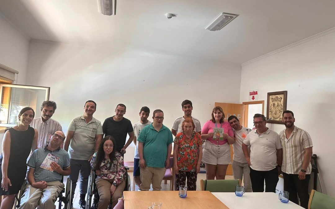 AUTOR VISITA ALDAF E PROMOVE MOMENTO DE CULTURA PARA PESSOAS COM DEFICIÊNCIA EM LOUSADA