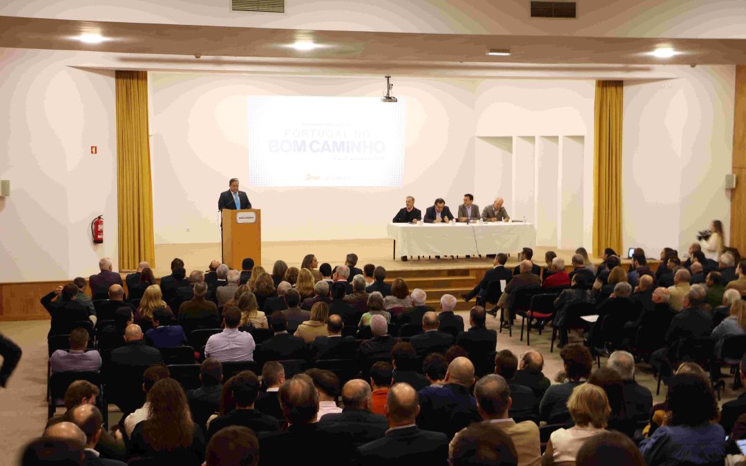Diálogo entre líderes e cidadãos em torno das prioridades locais e nacionais
