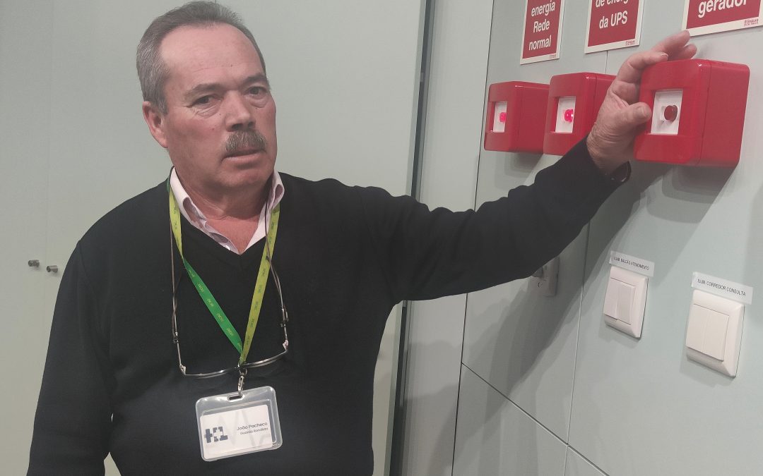 Quando a noite cai, há trabalhadores que «pegam ao serviço»