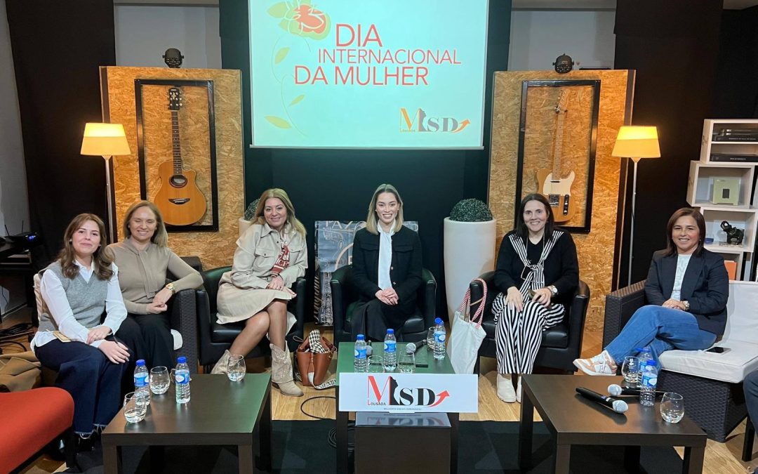 Tertúlia assinada Dia Internacional da Mulher