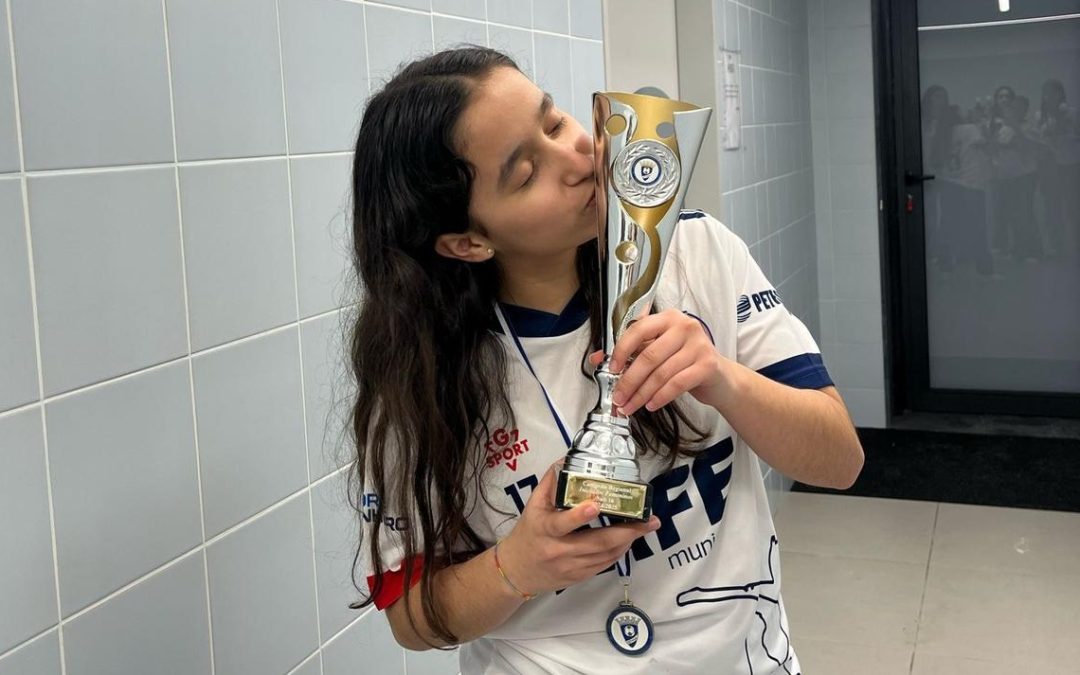 Uma lousadense campeã no andebol